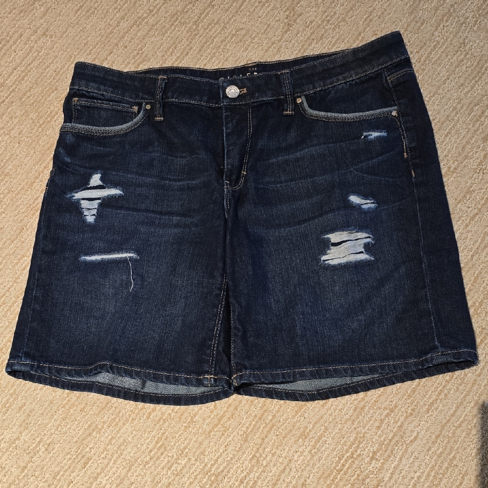 Casual Dark Blue Distressed Jean Shorts